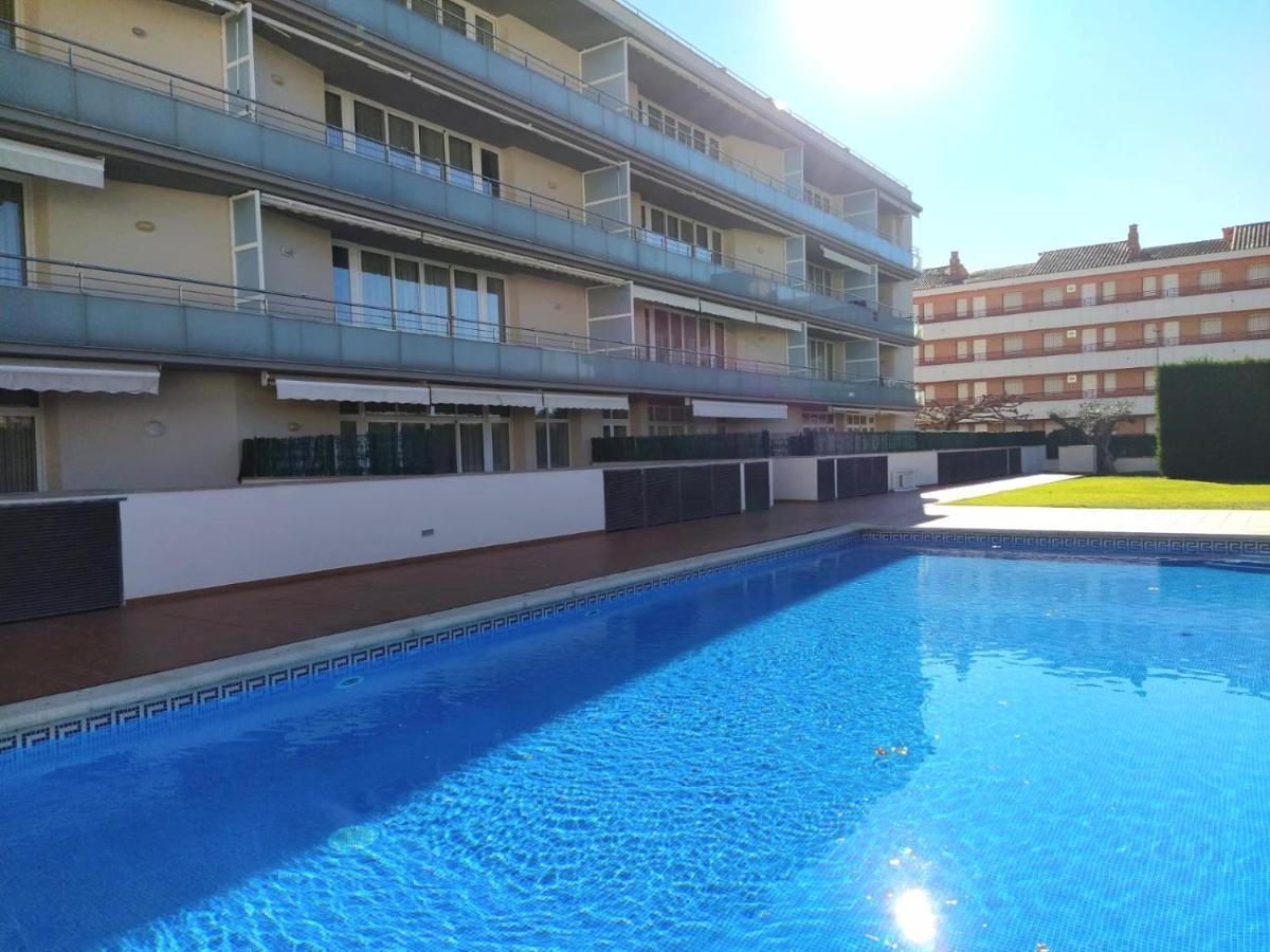 New! Apartamento Con Piscina Y Balcon A 2 Minutos De La Playa. Wi-Fi L'Estartit Esterno foto